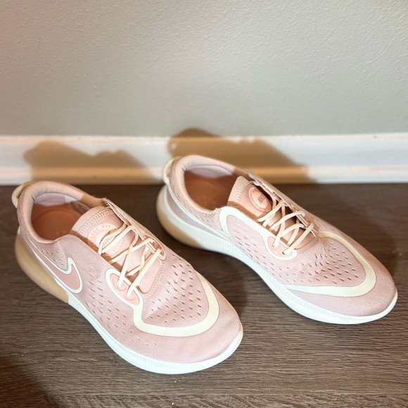 Nike Joyride Running Shoes - Picture 2 of 9